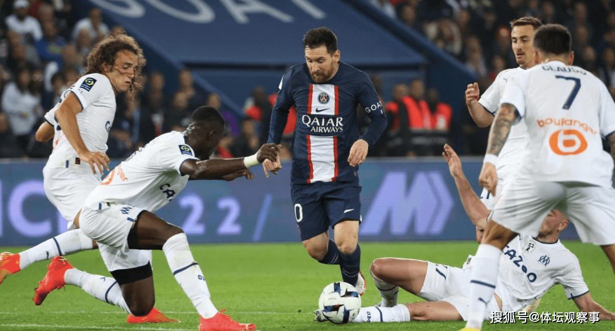 法甲关键时刻走向成谜；上海海港远射贴柱；压力陡增；球探报告显示潜力(船上12个人只能救6个800字)-爱游戏中国