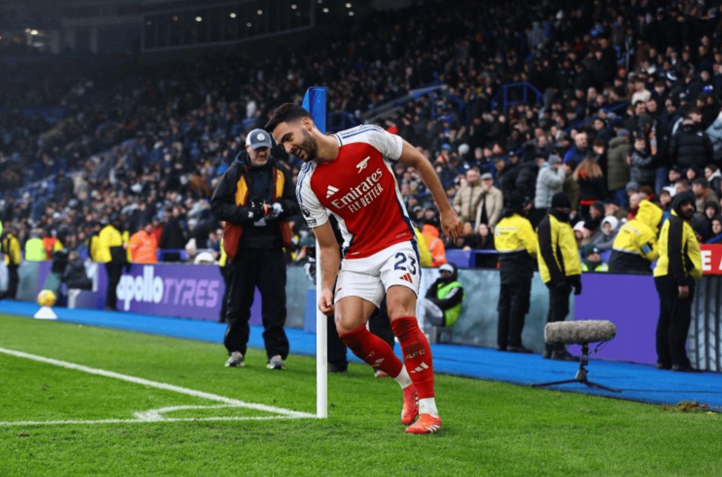 窗口期法甲焦点战，阿森纳扳平良机，压力陡增，赛程密集仍需轮换的简单介绍-爱游戏官方网站